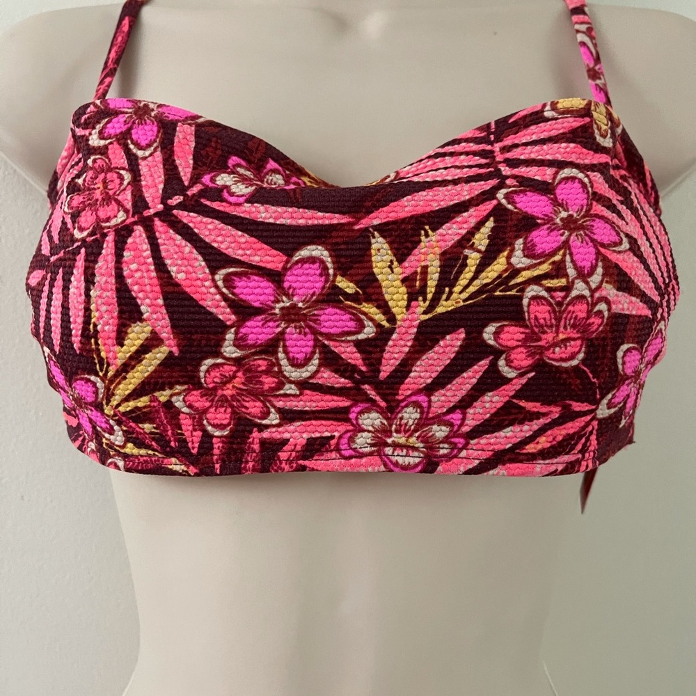 NEW Swimsuit Bikini Top Size Large NWT